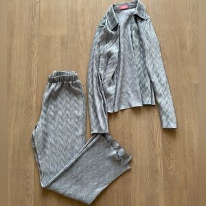 Stylish Gray Women's Pants & Plisse Set